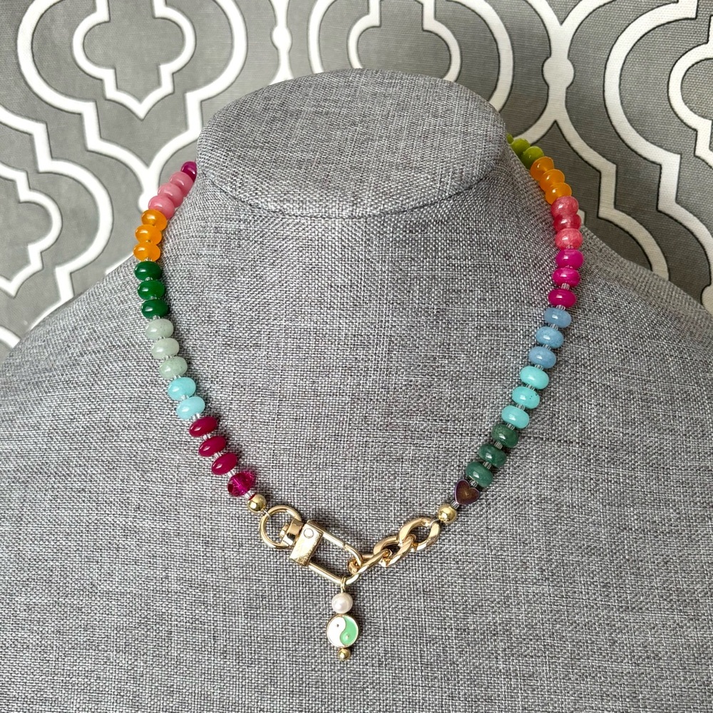 Rainbow II 🌈 Stone Crystal Candy Necklace - Picture 2 of 15